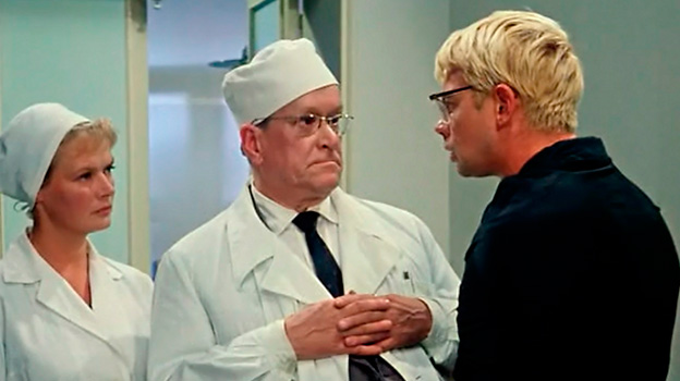 Кадр из фильма "Кавказская пленница, или Новые приключения Шурика", 1967, реж.Л.Гайдай