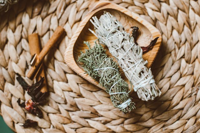 Фото: ROMAN ODINTSOV: https://www.pexels.com/ru-ru/photo/6205907/