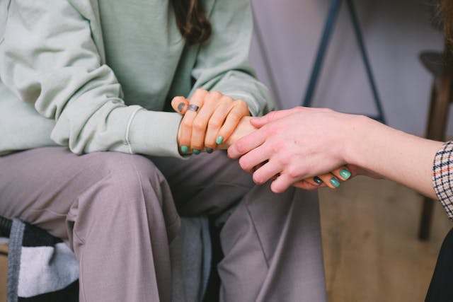 Фото: SHVETS production: https://www.pexels.com/ru-ru/photo/7176325/