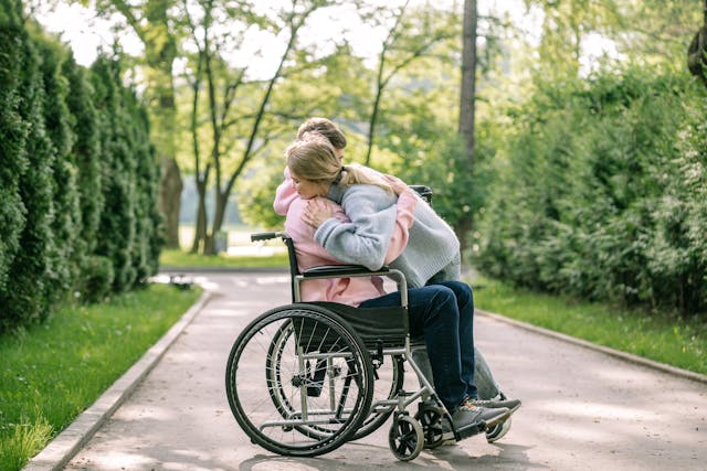 Фото: SHVETS production: https://www.pexels.com/ru-ru/photo/8415696/